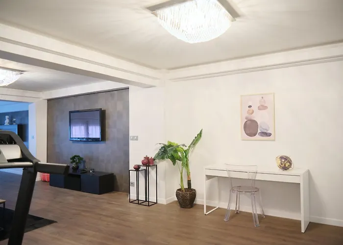 Spacieux Appartement Aux Portes De Paris, Parking Gratuit